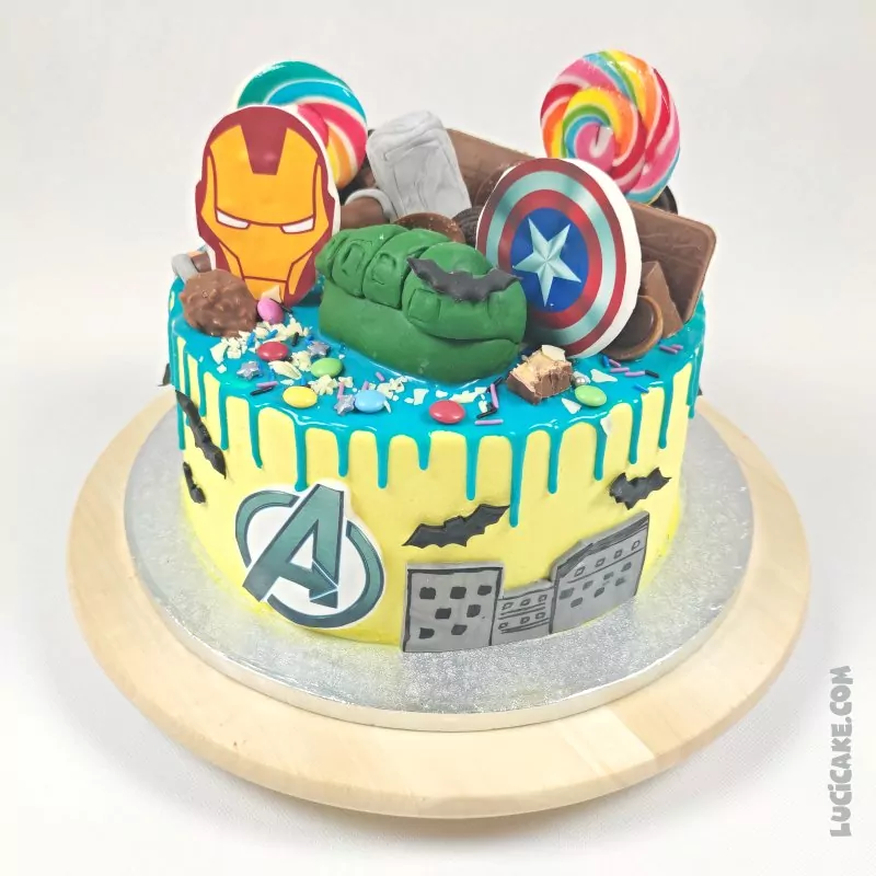 hrdinové na sladkém dortu