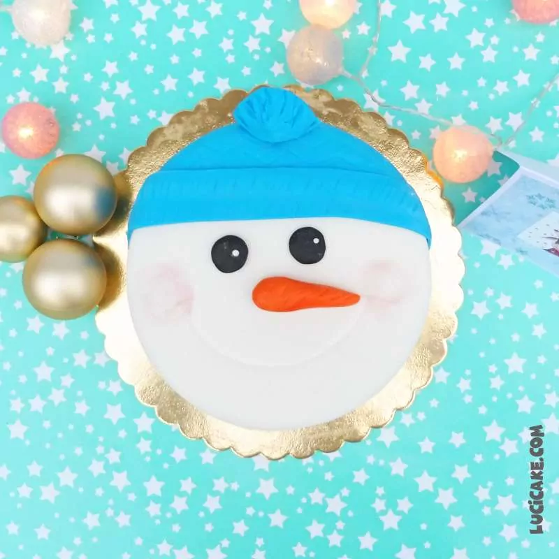 veselý vánoční dort sněhulák