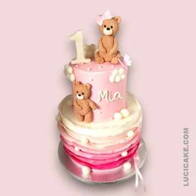 dvoupatrový dort s medvídkem k 1 narozeninám